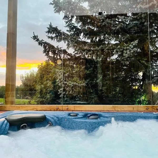 Spa La k abane Spa et piscine privatisée, hotel em Blandin