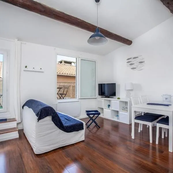 Plein coeur du Panier avec terrasse 2 à 4 personnes arrivée avant 19h, hotel a Marsella