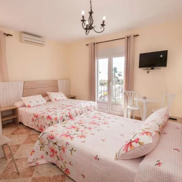 Hostal Sonrisa del Mar, hotel v destinaci Conil de la Frontera