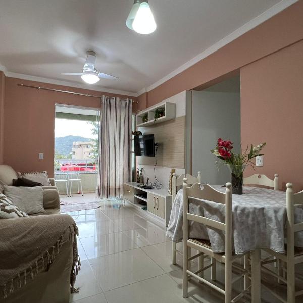 Apartamento 2 dorm. em Bombas SC