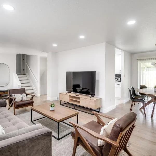 @ Marbella - Spacious and Modern Home in Arvada, hotel v mestu Arvada