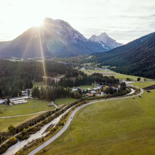 Haus Sabine, hotelli kohteessa Leutasch