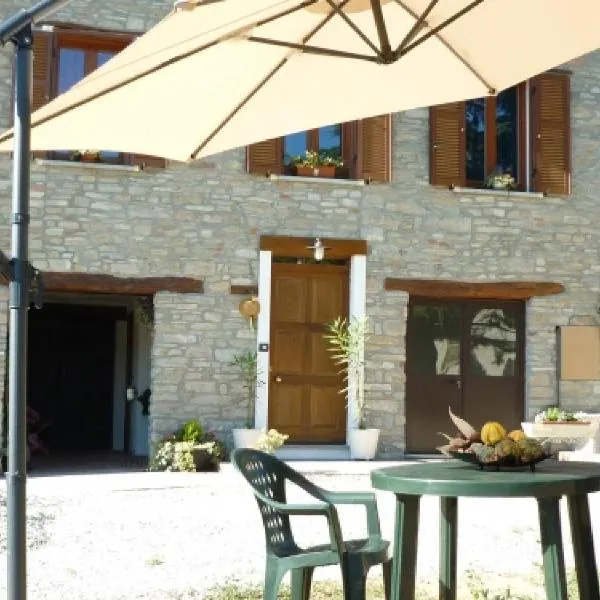 Il Grappolo In Langa，Monastero Bormida的飯店