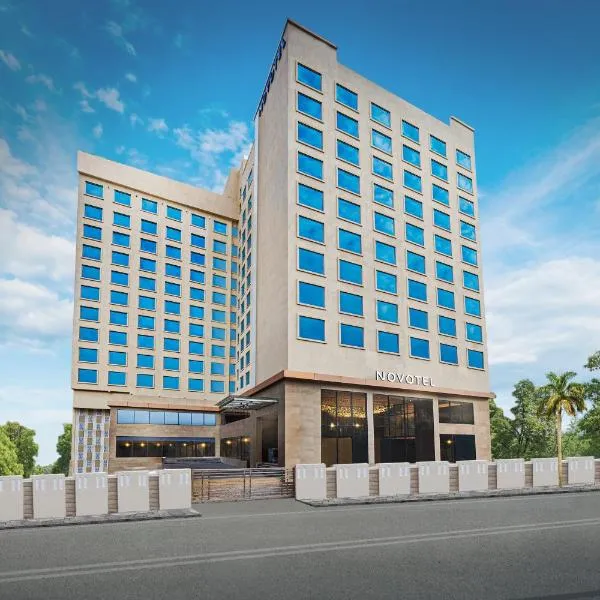 Novotel Mumbai International Airport, hotel in Mumbai