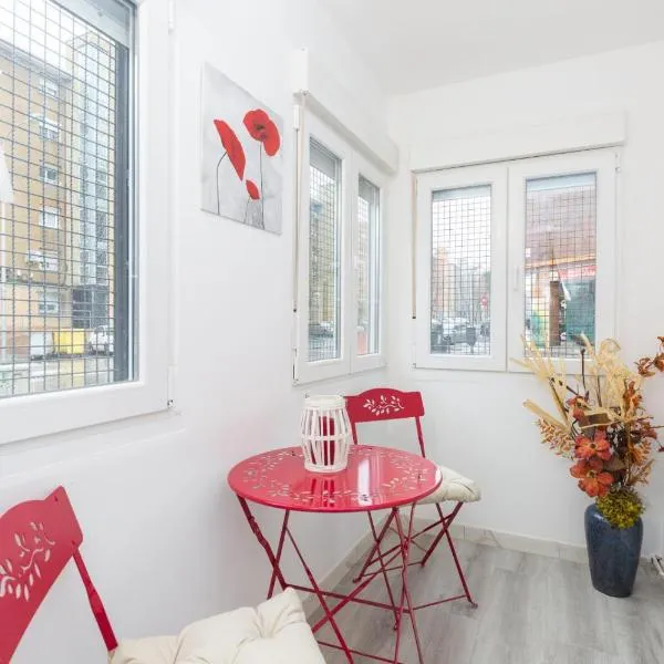 Apartamento Casa de Campo - Alojamiento de temporada, hotel in Madrid