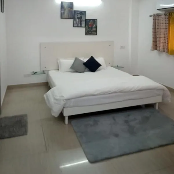 Expomart house1bhk, hotel v destinaci Greater Noida