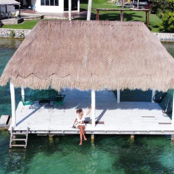 Royal Palm Bacalar Cabañas & Lagoon Club, hotell i Bacalar