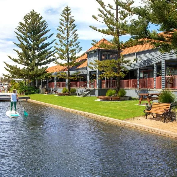 Mariners Cove Waterfront Motel and Apartments, hotel a Paynesville