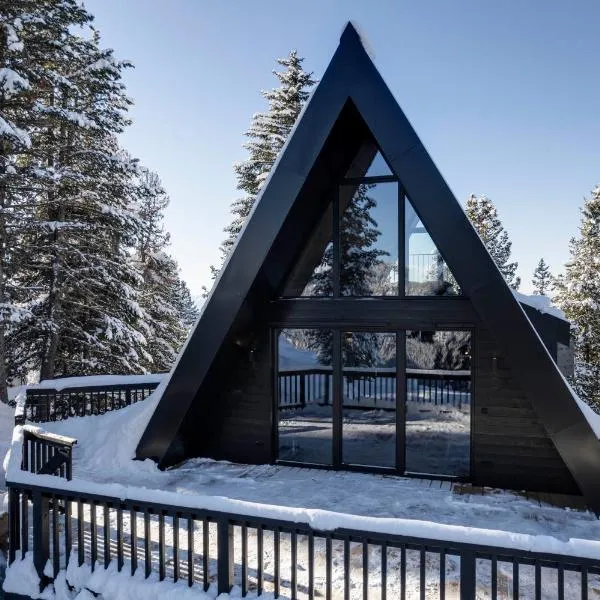 LUXE VISTA Mountain Chalet Cermis - mitten auf der Alm und Skipiste, hotel v Cavalese