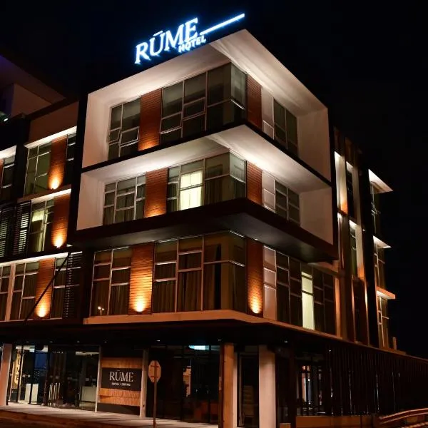 Rume Hotel, hotel in Padawan