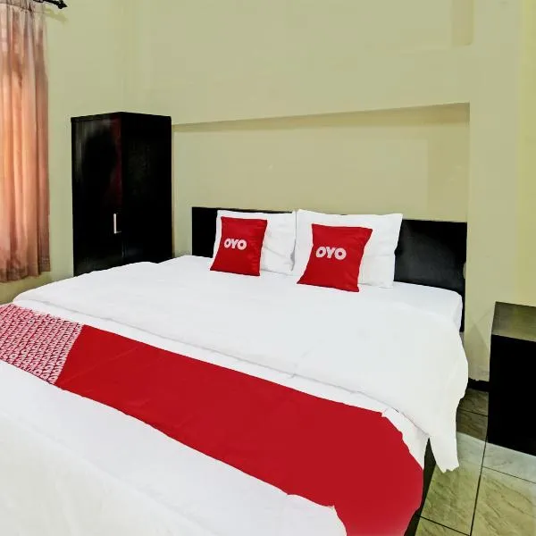 OYO 92001 Unram Guest House, hotel i Cakranegara