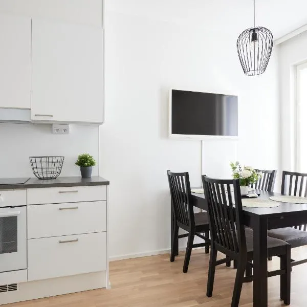 New apartment w/WiFi & car park, hotel a Turku