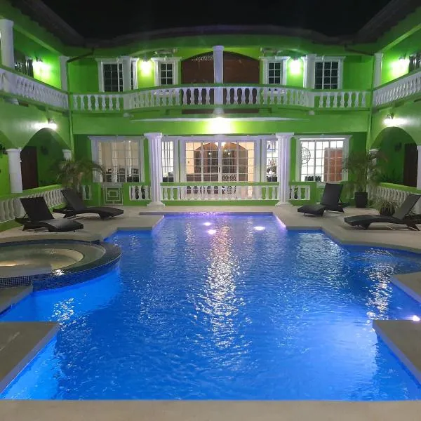 PESHERES INN & SPA, hotel v destinaci Bon Accord