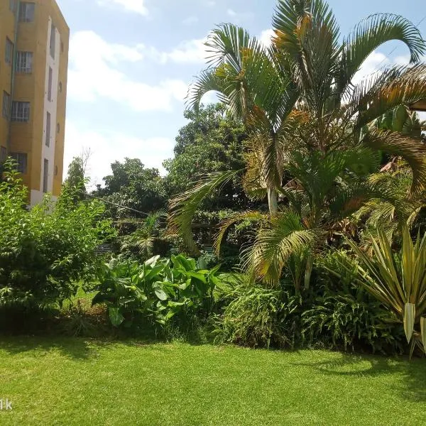 Royal pine cottage hotel, hotel v destinaci Ruiru