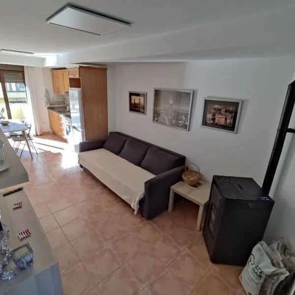 Casa Carla vute-22-056, hotel in Valdelinares