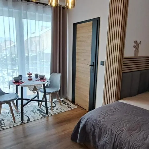 Mini Apartament Rynek, hotel din Faściszowa