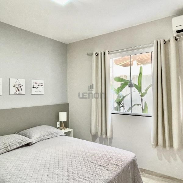 026 - Residencial com Piscina e Jacuzzi em Bombas