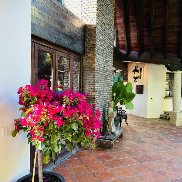 Villa Tatala hotel boutique, hotel v destinaci Tepoztlán
