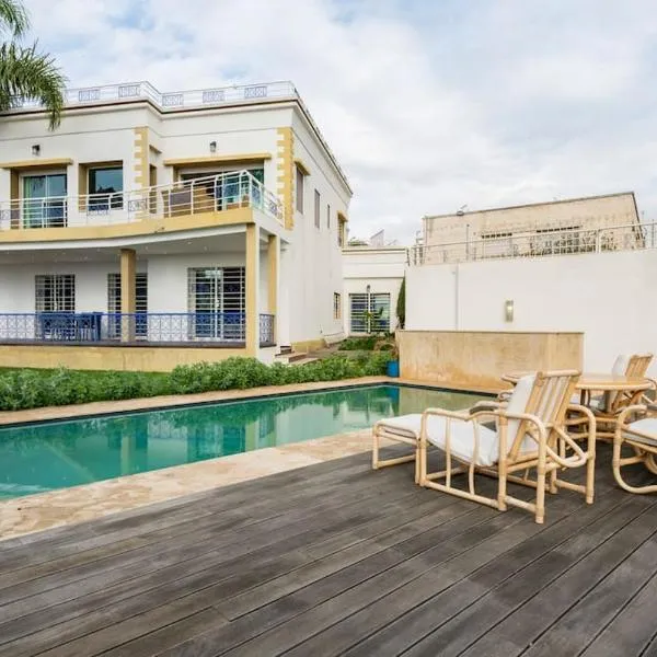 La villa des corsaires, vue panoramique sur Rabat, hotel in Essehoul