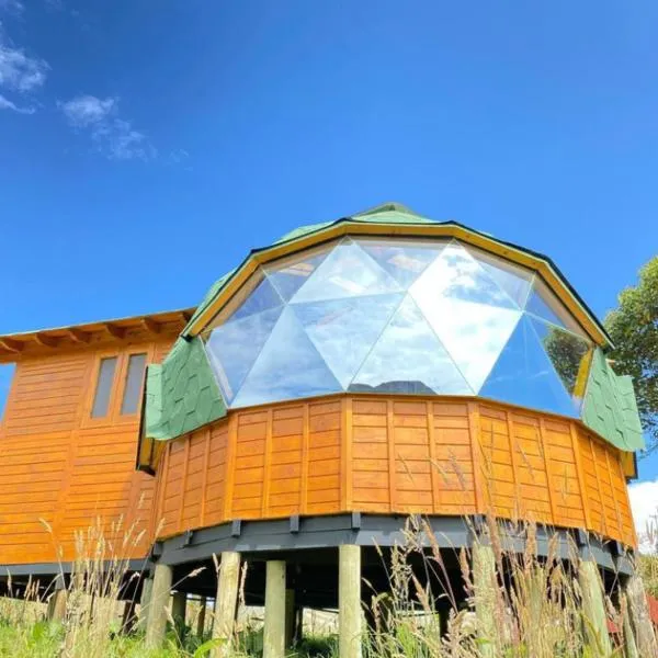 Glamping domo el colibrí, hotel v destinaci Choachí