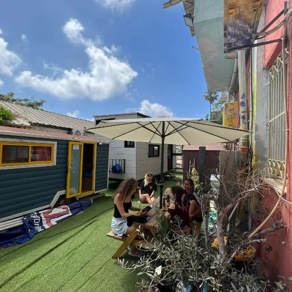 Caravan Hostel Tel Aviv By Roger Age 18-45, hotel en Tel Aviv