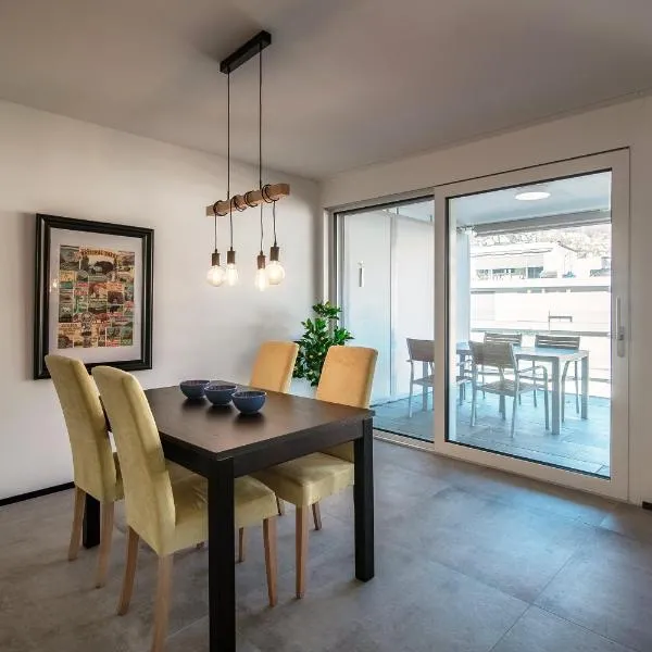 Casa Leini by Quokka 360 - Modern Two Bedroom Apartment Near Lido di Locarno, hotel in Locarno