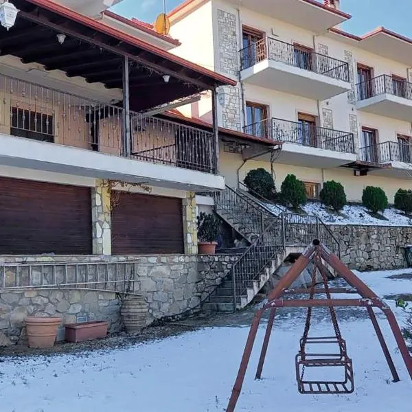 Ξενώνας Μενελαΐς - Menelais Apartments、Thrapsímionのホテル