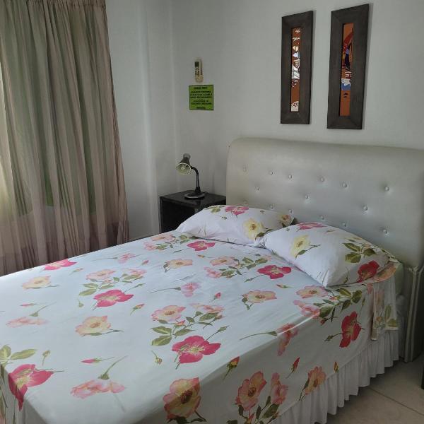 PRAIA DE 4 ILHAS Apartamento 2 Quartos a 50M da Praia - Foto 2