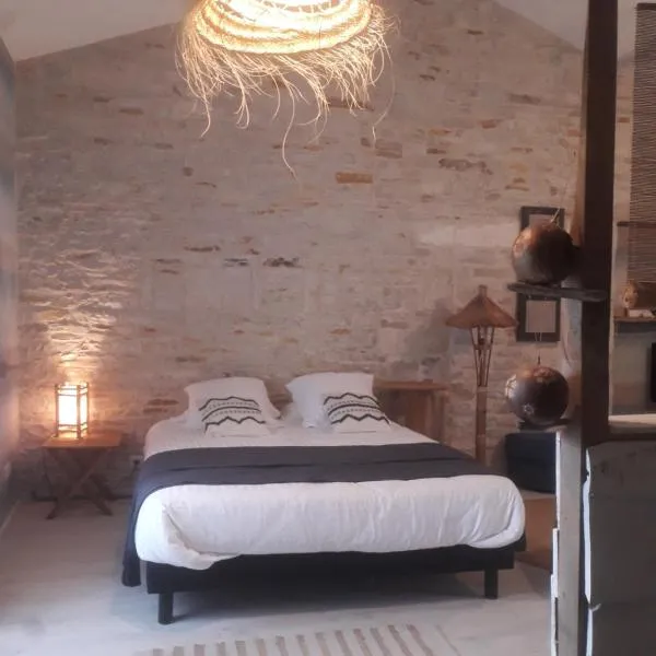 Au Domaine du Petit Cercoux, hôtel à Saint-Saturnin-du-Bois