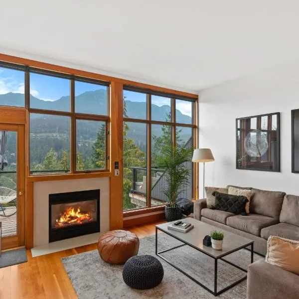 Whistler 'Treehouse', Hotel in Whistler