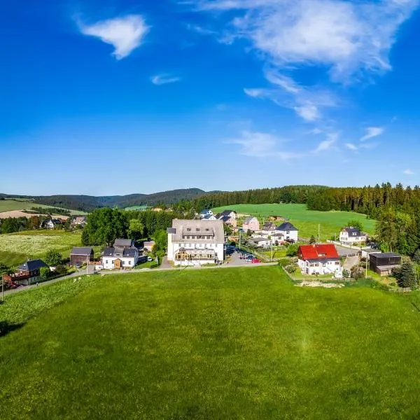 Wohlfühlherberge Weitblick, hotel in Erlbach