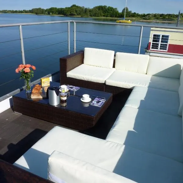Hausboot LAGOON, hotel v destinaci Stralsund