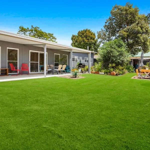 Sojourne - Perfect for 2 Families, hotel en Shoalhaven Heads
