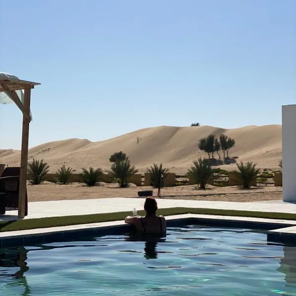 Golden Palm Oasis, hotel v destinaci Fulayj al Mashāʼikh