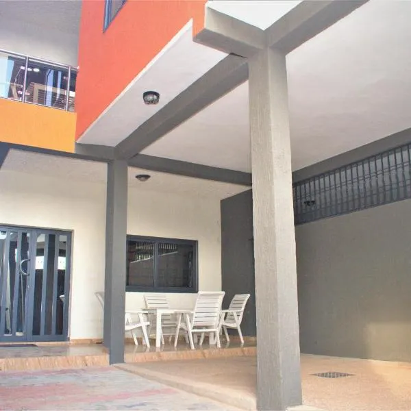 RÉSIDENCE BELLEVUE SITO AIPORT- Lomé, hotel v mestu Lomé