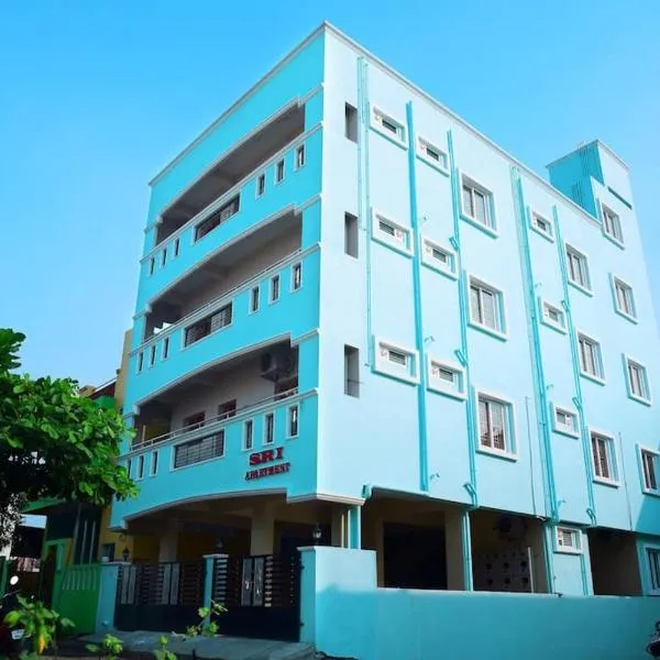 Sri Apt Homestay A1 Family-Friendly 2BHK with Kitchen, hotel in Puducherry