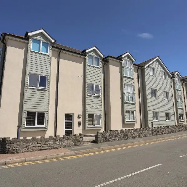8 Pen Llanw Tides Reach, hotel in Rhosneigr