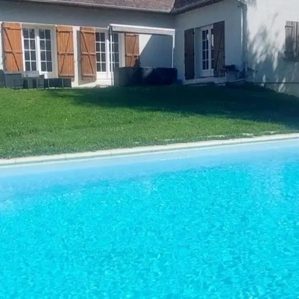 La villa du lac à Mesnil Saint Père, hotel di Mesnil-Saint-Père