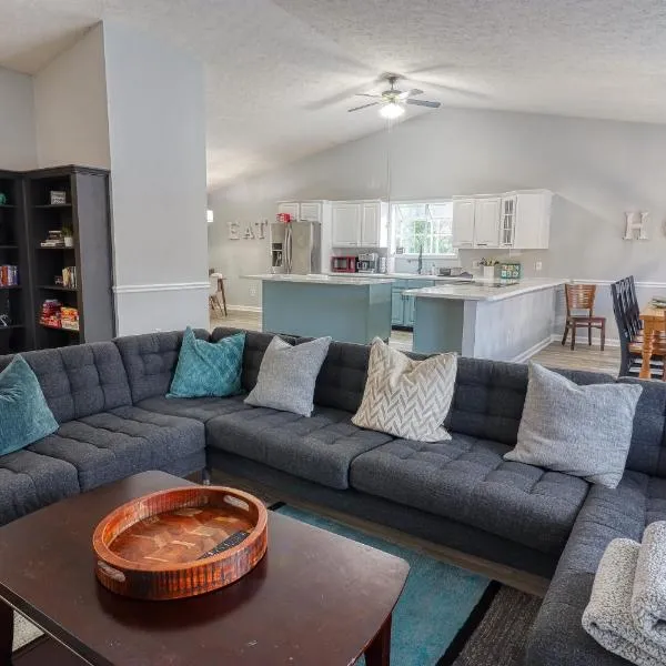 The Basye House - Secluded Mountain Valley Getaway, hotel in Basye