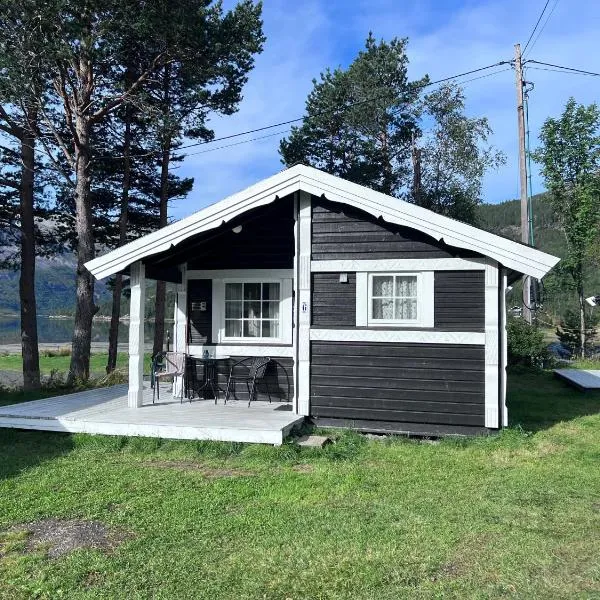 Mørsvikbotn Camping, hotel v destinaci Mørsvik