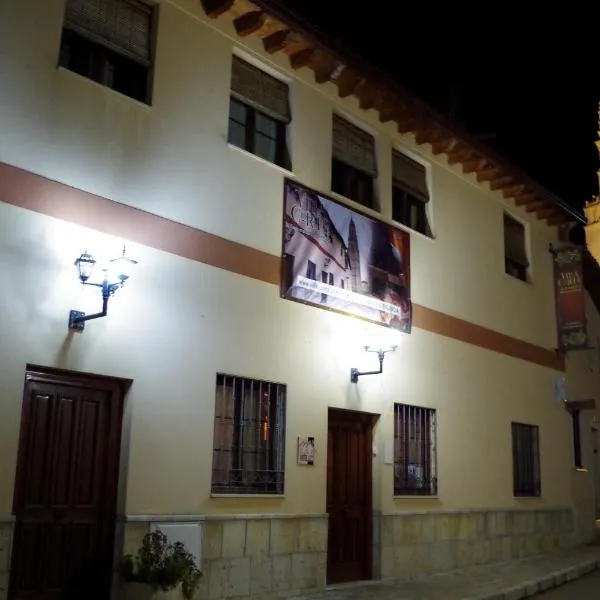 Hotel Rural Villa y Corte, Alojamientos Turísticos, hotel en Villanueva de San Mancio