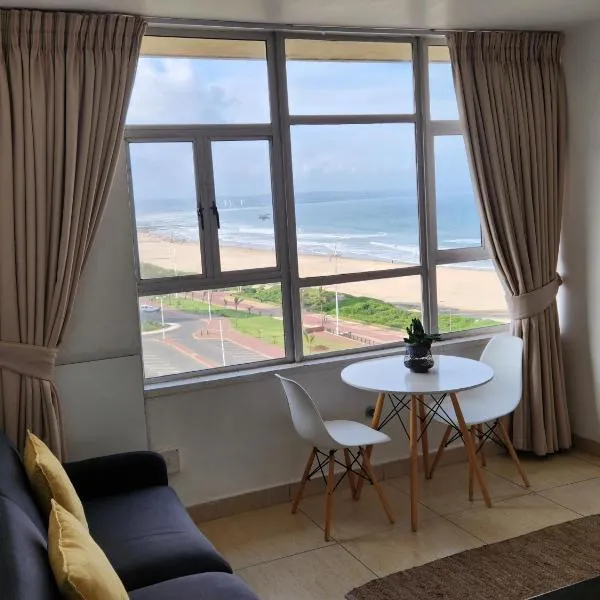 904 Tenbury Beach Apartment, hotel in Durban