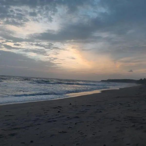 Sunshine Service Villa, hotel v destinaci Kannur