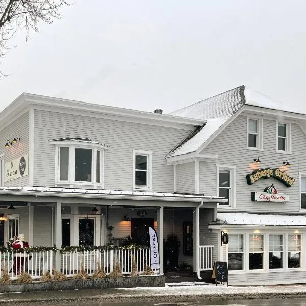 Auberge des Cantons, hotel in Magog-Orford