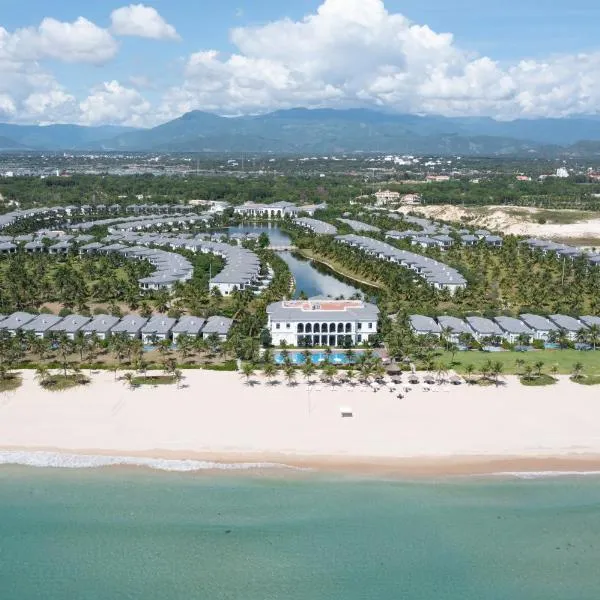 Meliá Vinpearl Cam Ranh Beach Resort, hotel in Xóm Cầu Hin