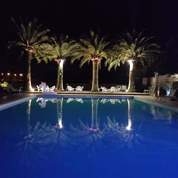 Camping Arutoli, hotel v destinácii Porto-Vecchio