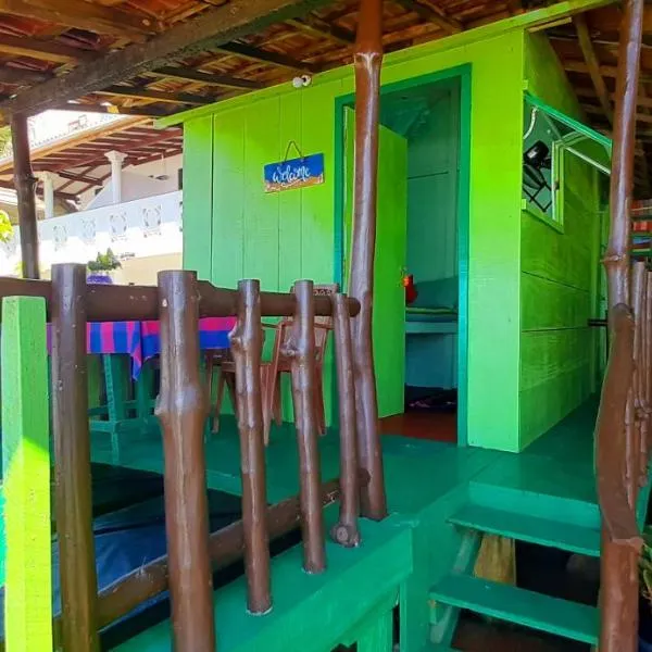 luna beach home & cabanas, hotel v destinaci Galle