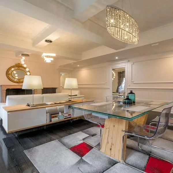 Le Hardi – hotel w mieście Dijon