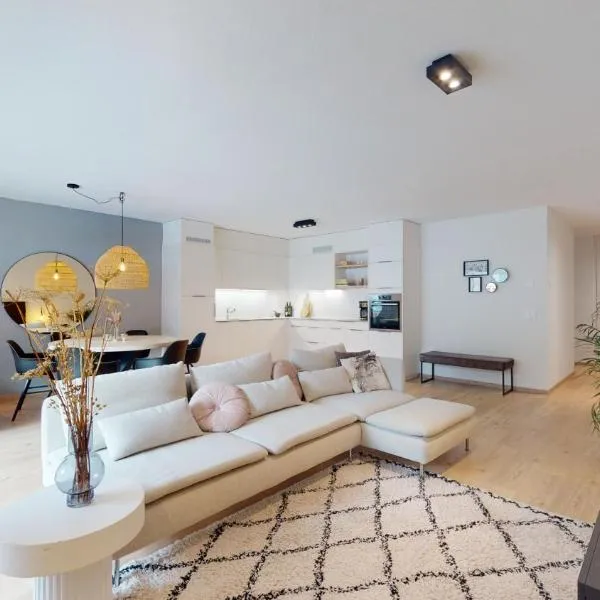 Sublime modern family apartment of 2 bedrooms, hotel in Leukerbad