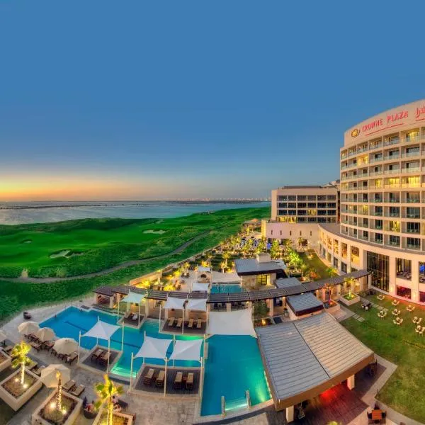 Crowne Plaza Yas Island, an IHG Hotel, hotel in Al Qurayyah